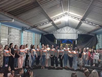 Noite de AutÃ³grafos reuniu centenas de pessoas em Rio Bonito do IguaÃ§u